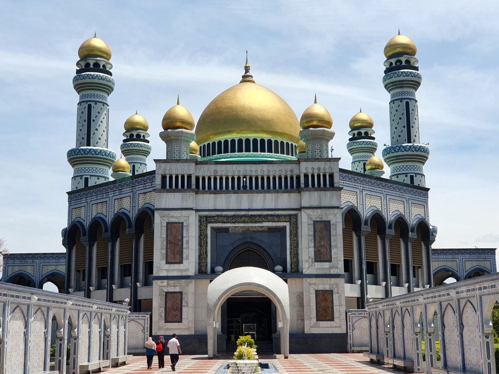 Jame ‘Asr Hassanil Bolkiah Mosque. Visit SoutheastAsia.
