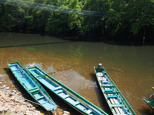 Boats in Temburong National Park, Brunei. Jacob Mojiwat/Creative Commons