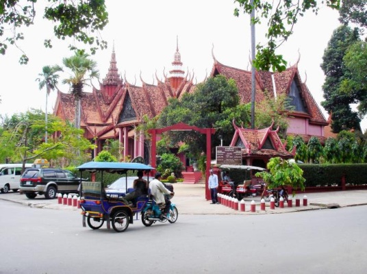 Royal Palace in Phnom Penh stands Cambodia’s National Museum, the country’s repository for valuable Khmer ceramics, wood carvings, silverware, and jewelry.
