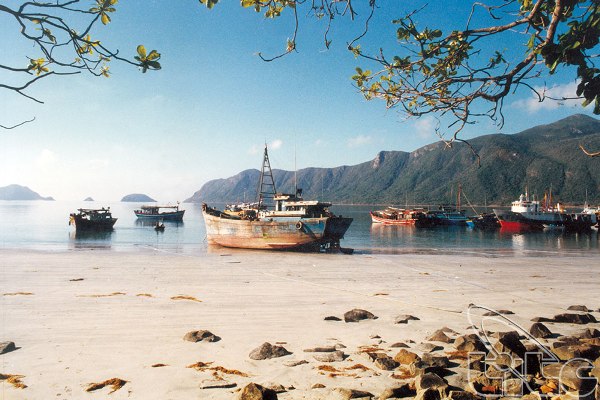 Con Dao beach. Image courtesy of the Viet Nam National Administration of Tourism.