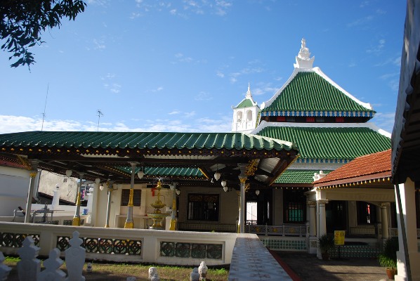 Kampung Keling Mosque. Image courtesy of Mike Aquino.