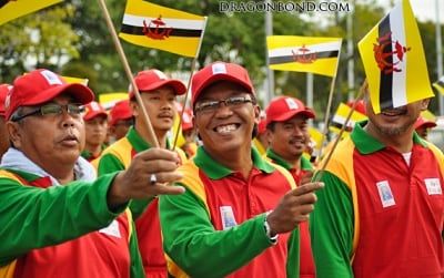 National Day Rehearsal, Brunei / Lisa Omarali / CC-BY-2.0 / Flickr