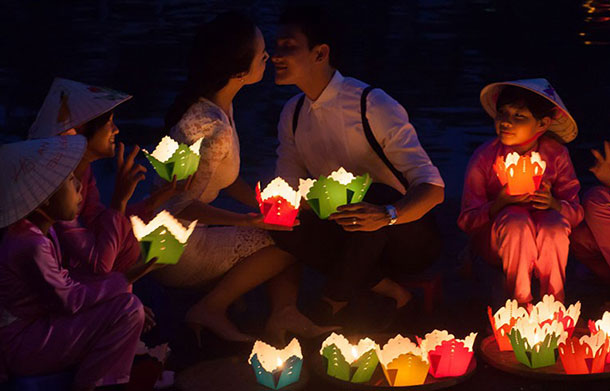 Love amidst the lanterns, Hoi An
