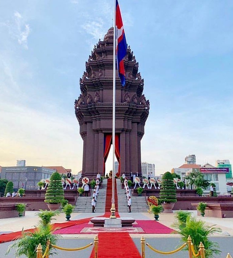 Independence Monument in Phnom Penh.