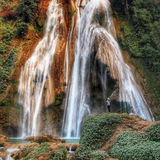 Six miles outside of Pyin Oo Lwin, you could experience Anisakan Falls, cascading 400 feet into a gorge.
