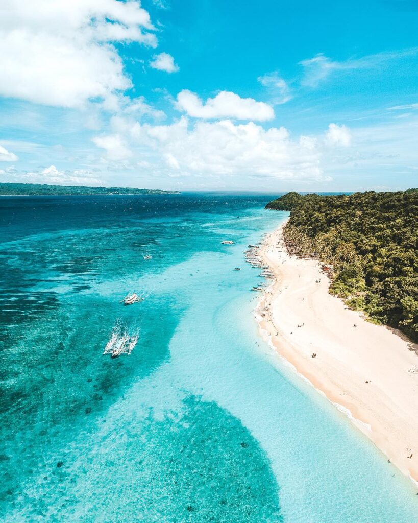Visitors to the island of Boracay in the Philippines have no shortage of stunning beaches to choose from. For anyone looking to relax in quiet serenity, we recommend Puka Beach.